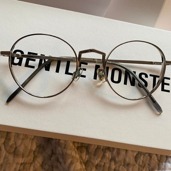 Gentle Monster Liberty 02 Glasses - Picture 2 of 4